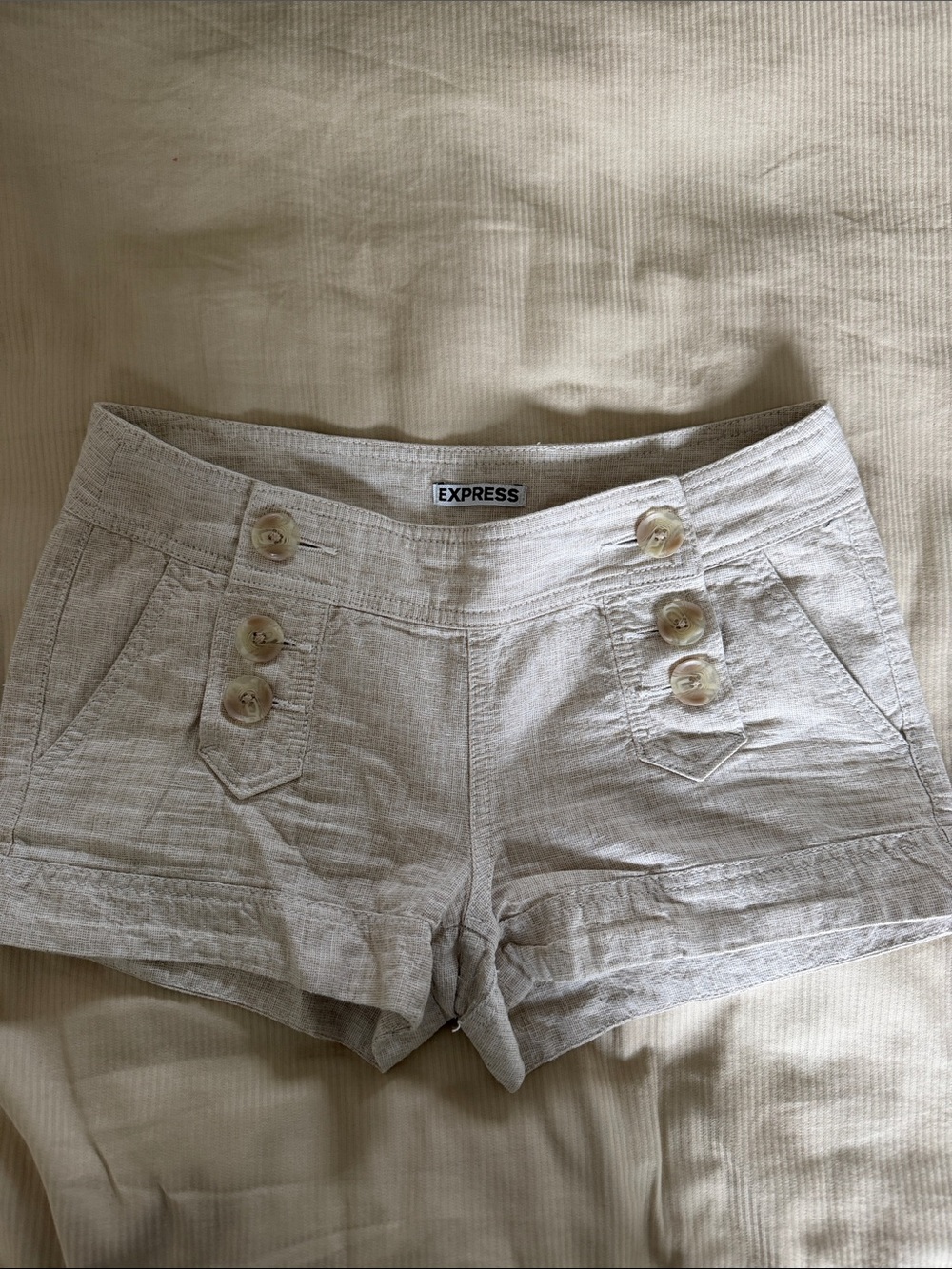 Express Women's Cream High-Waist Button Front Linen-Blend Shorts
